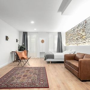 32 de Agosto rooms by SanSebastianForYou